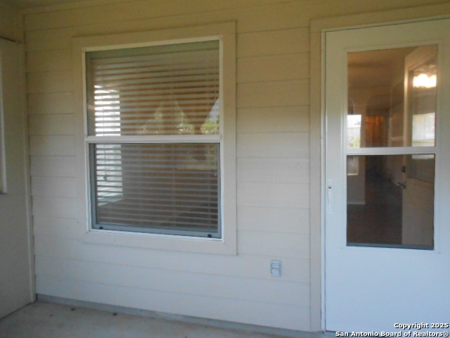 Listing photo id 15 for 6942 Asbury  