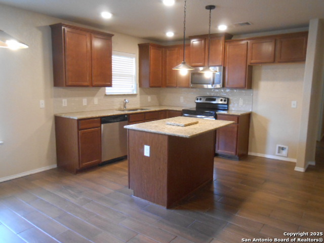 Listing photo id 23 for 6942 Asbury  