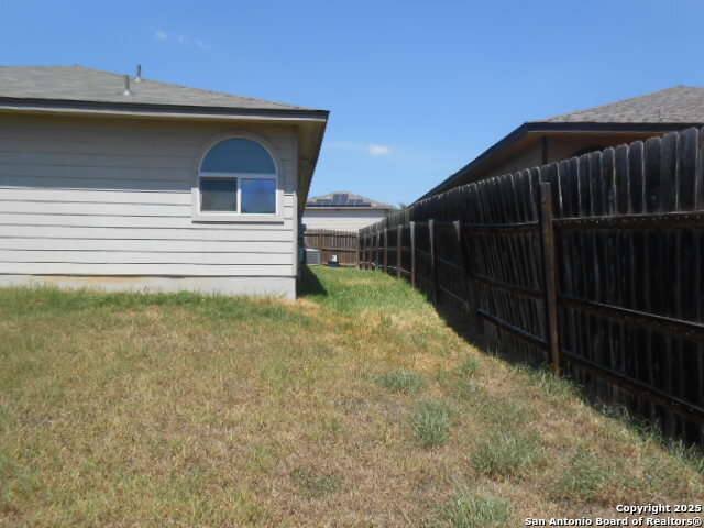 Listing photo id 28 for 6942 Asbury  
