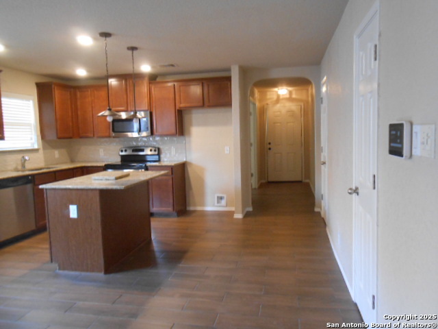 Listing photo id 33 for 6942 Asbury  