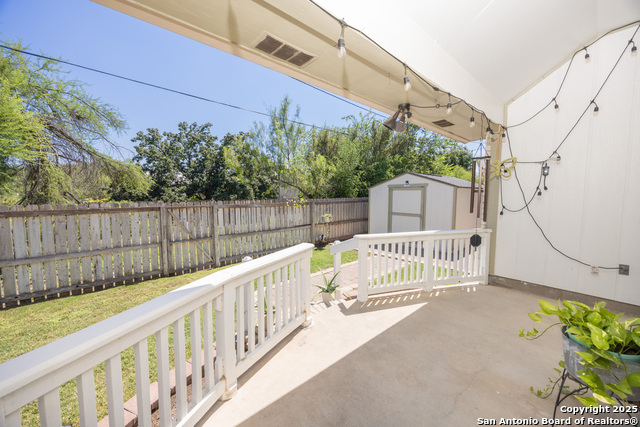 Image 14 of 33 For 25 Ward  