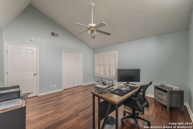 Listing photo id 20 for 13206 Hunters Lark