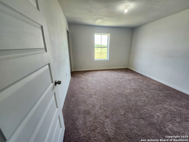 Listing photo id 7 for 950 Highsmith Rd