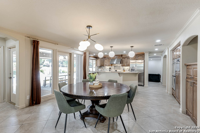 Listing photo id 14 for 113 Wickford