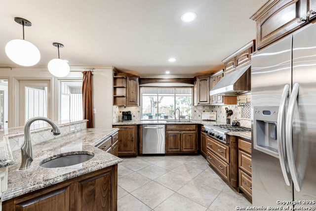 Listing photo id 0 for 113 Wickford