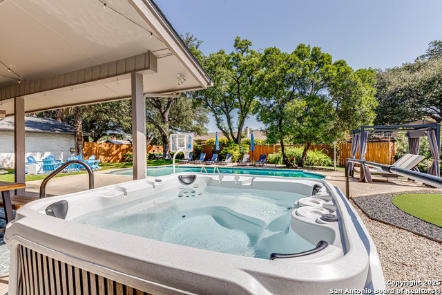 Listing photo id 3 for 113 Wickford
