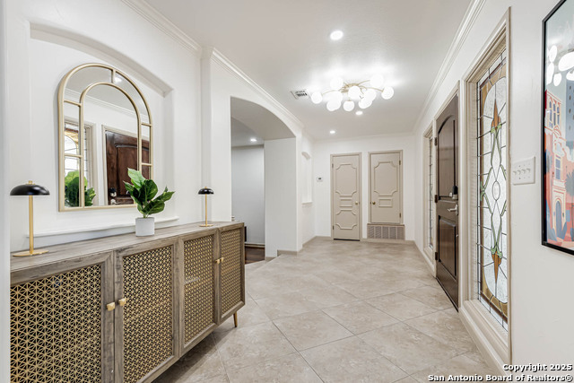 Listing photo id 4 for 113 Wickford