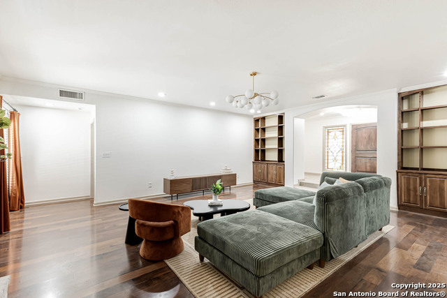 Listing photo id 7 for 113 Wickford