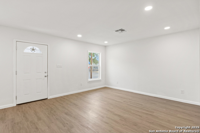 Image 8 of 28 For 1502 Menchaca