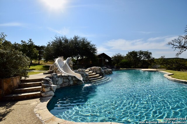 Image 22 of 27 For 277 Stablewood Springs