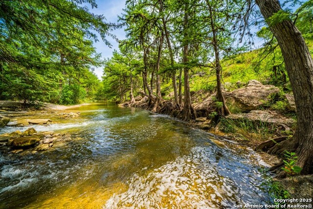 Image 5 of 27 For 277 Stablewood Springs