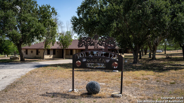 Details for 1431 Sh-123 S, Karnes City, TX 78118