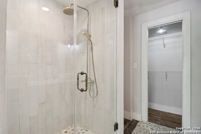 Image 15 of 27 For 700 Dawson