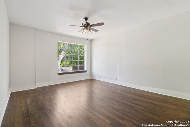 Image 17 of 27 For 700 Dawson