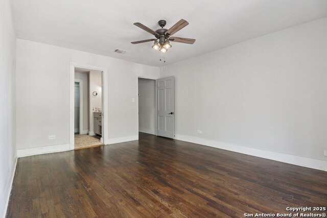 Image 18 of 27 For 700 Dawson