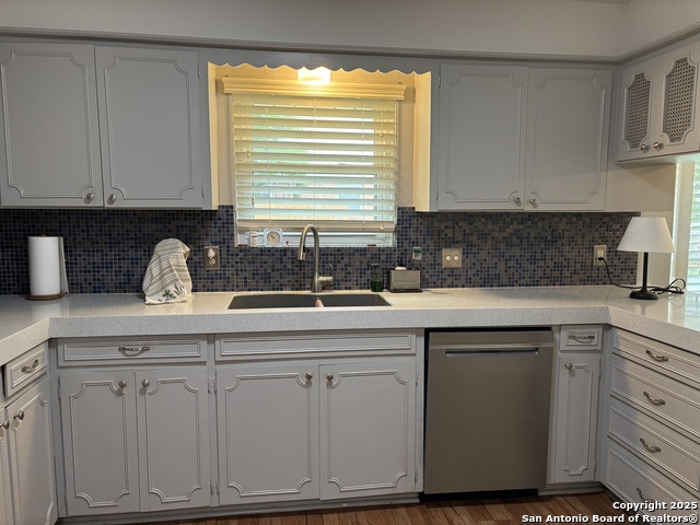 Image 10 of 33 For 114 Wickford Way