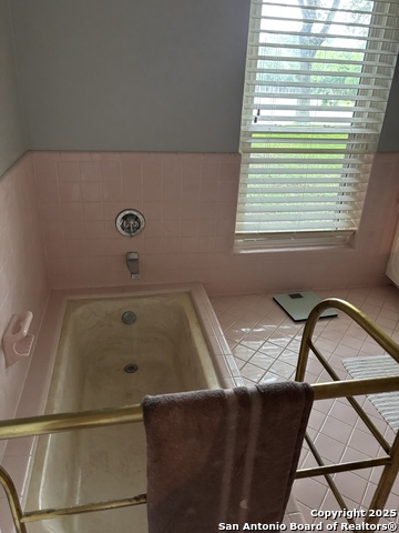Image 18 of 33 For 114 Wickford Way