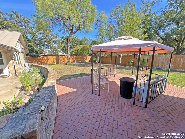 Image 31 of 33 For 114 Wickford Way