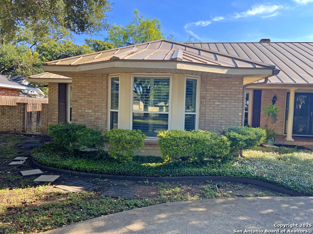Image 4 of 33 For 114 Wickford Way