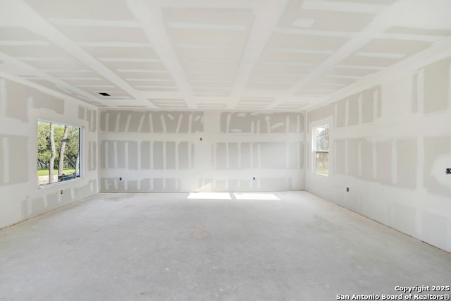 Image 24 of 62 For 306 Rolling Oaks Ln N