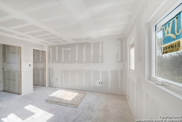 Image 34 of 62 For 306 Rolling Oaks Ln N