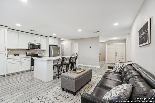 Image 4 of 29 For 4911 Dare