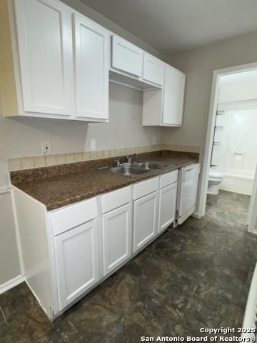 Image 6 of 18 For 7130 Glen Terrace Dr  2