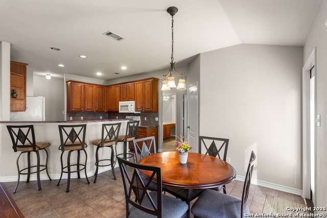 Listing photo id 12 for 13042 Remuda Terrace