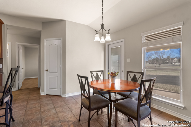 Listing photo id 13 for 13042 Remuda Terrace