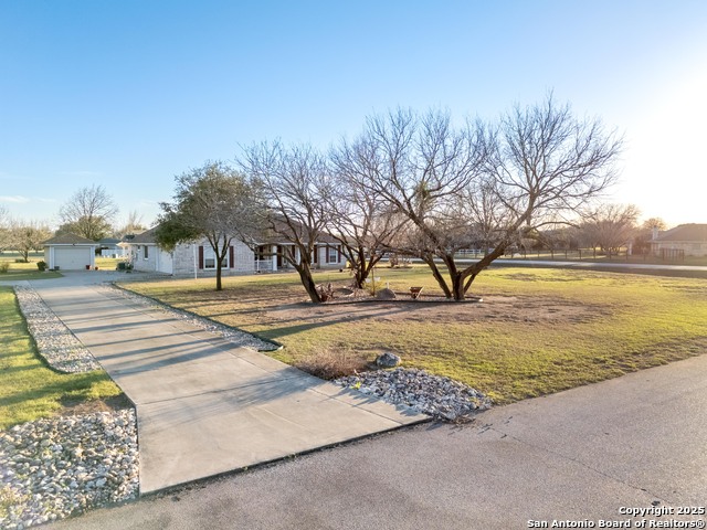Listing photo id 1 for 13042 Remuda Terrace