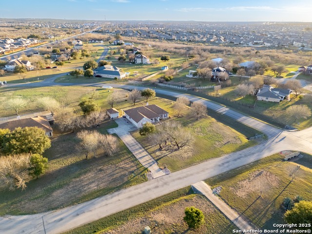 Listing photo id 28 for 13042 Remuda Terrace