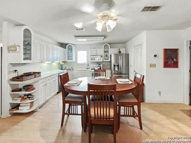 Image 11 of 38 For 214 Star Ln  