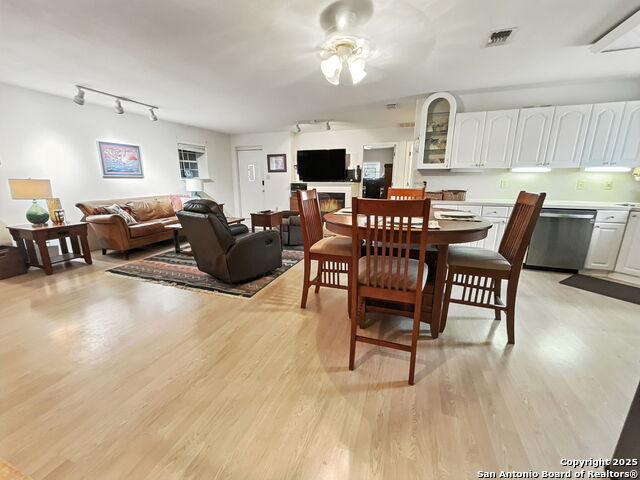 Image 16 of 38 For 214 Star Ln  