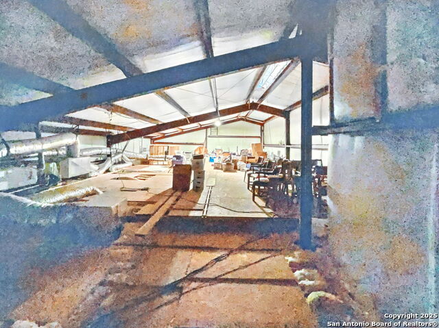 Image 24 of 38 For 214 Star Ln  