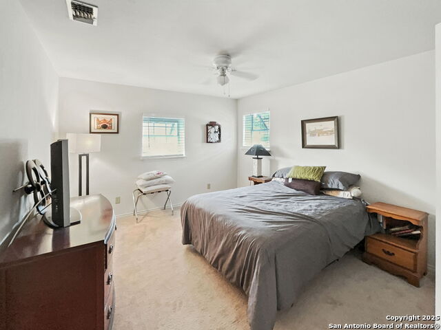 Image 5 of 38 For 214 Star Ln  