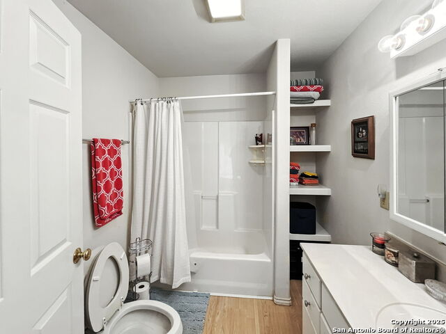 Image 6 of 38 For 214 Star Ln  
