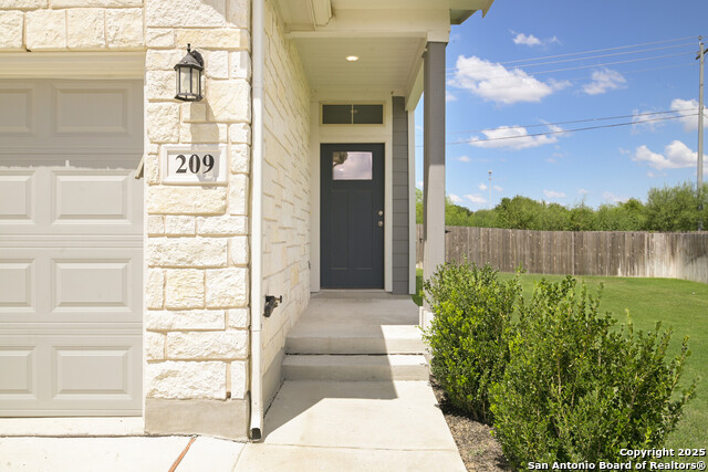 Image 3 of 17 For 209 Joseph Cir