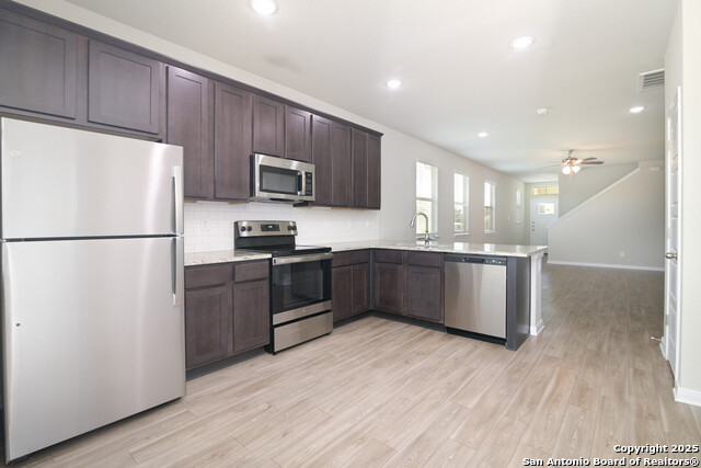 Image 8 of 17 For 209 Joseph Cir