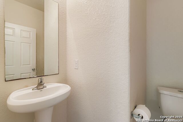 Image 12 of 28 For 11306 Luckey Ledge