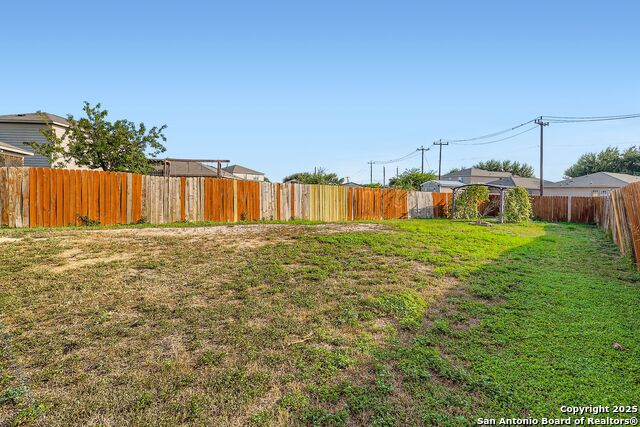 Image 26 of 28 For 11306 Luckey Ledge