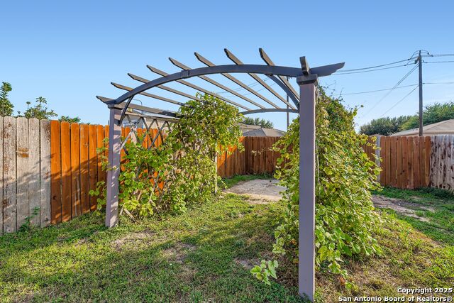 Image 28 of 28 For 11306 Luckey Ledge