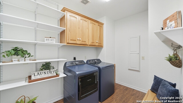 Listing photo id 13 for 2295 Stuart Rd