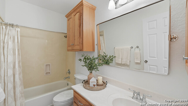 Listing photo id 14 for 2295 Stuart Rd