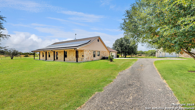 Listing photo id 0 for 2295 Stuart Rd