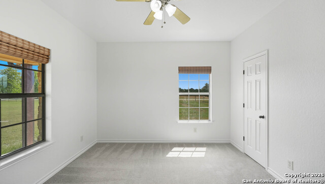 Listing photo id 18 for 2295 Stuart Rd