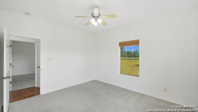 Listing photo id 19 for 2295 Stuart Rd