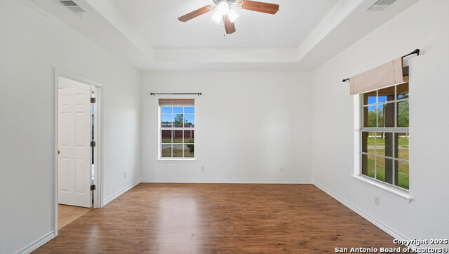 Listing photo id 24 for 2295 Stuart Rd
