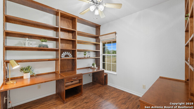 Listing photo id 40 for 2295 Stuart Rd