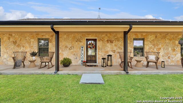 Listing photo id 41 for 2295 Stuart Rd
