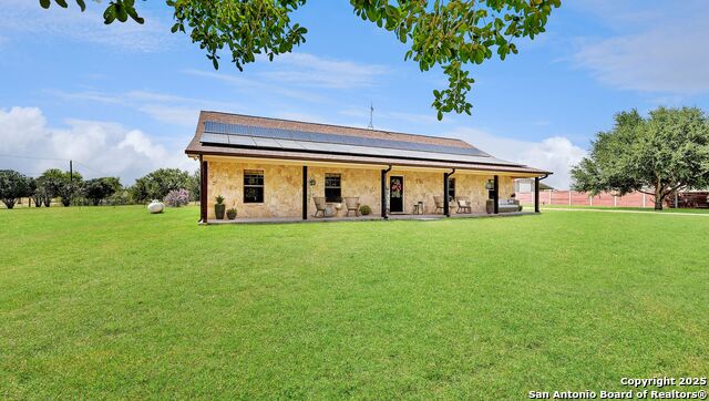 Listing photo id 43 for 2295 Stuart Rd